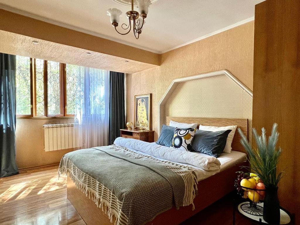 Retro на ауэзова Apartment *