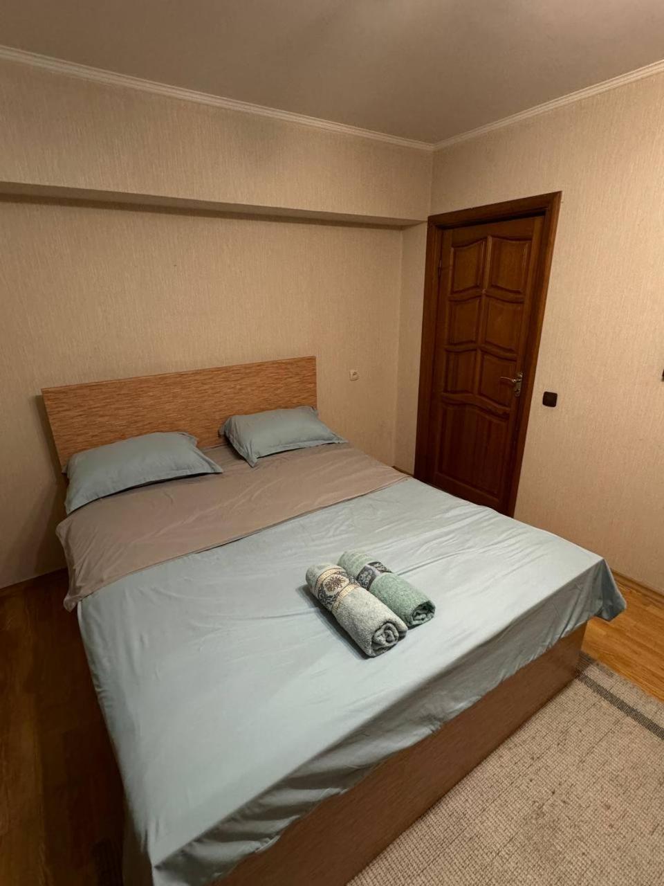 Retro на ауэзова Apartment Almaty